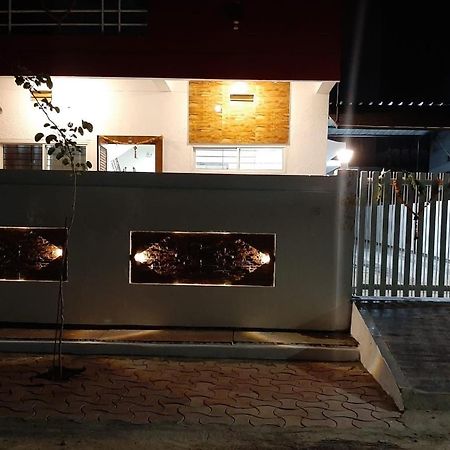 Mahadev Mansion Villa Ujjain Luaran gambar