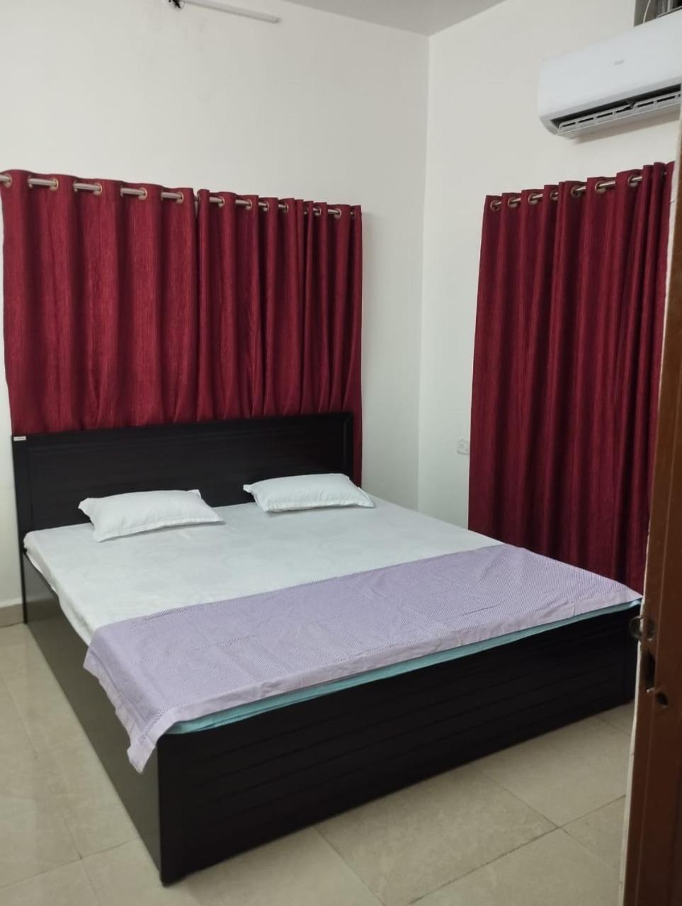 Mahadev Mansion Villa Ujjain Luaran gambar