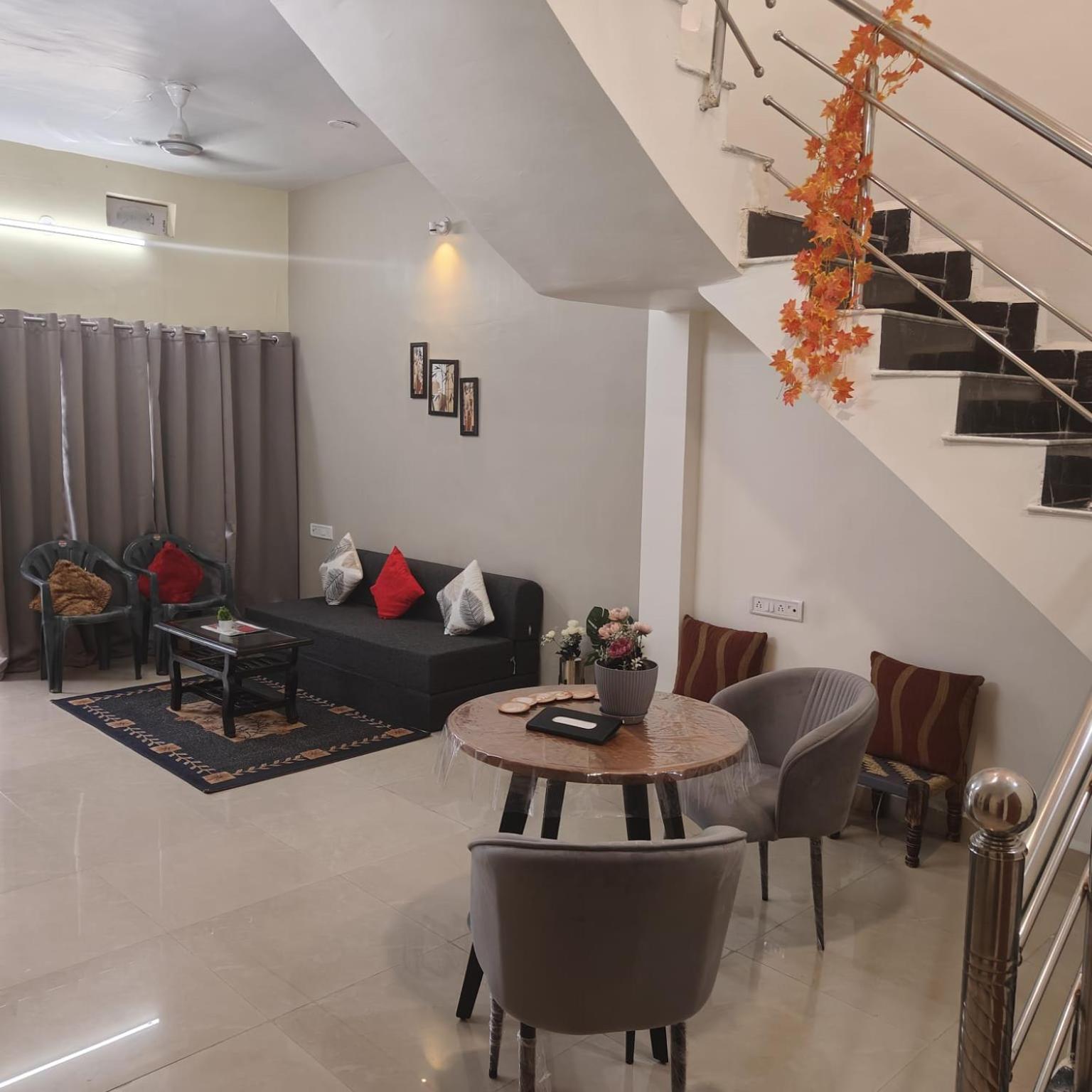 Mahadev Mansion Villa Ujjain Luaran gambar